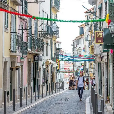 Апартаменты Bright & Spacious Alfama Apartment, By Timecooler