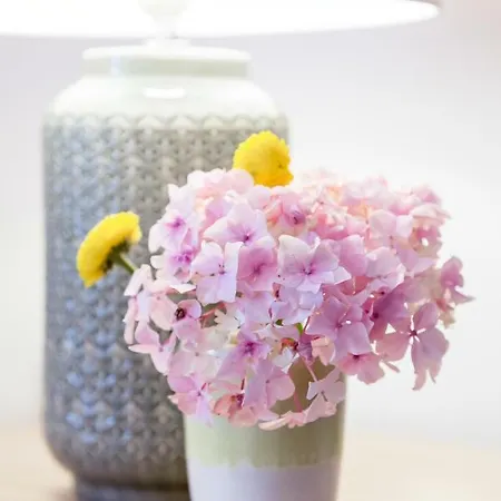 Bright & Spacious Alfama Apartment, By Timecooler Лиссабон