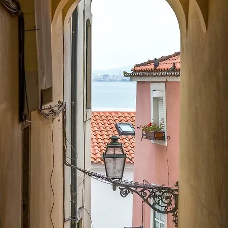 Appartement Bright & Spacious Alfama Apartment, By Timecooler *